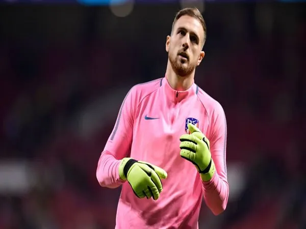 Jan Oblak Siap Lampaui Rekor Victor Valdes