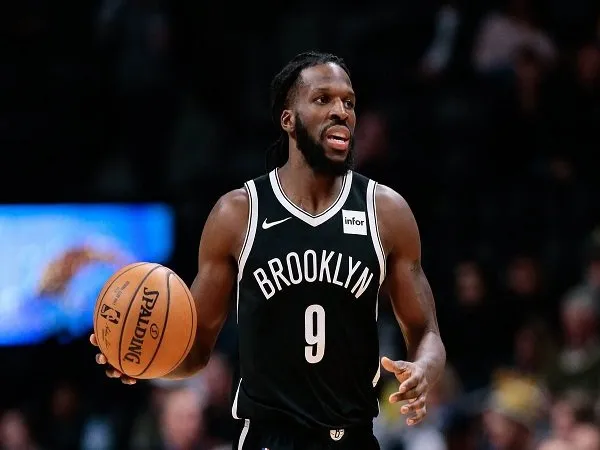 Alami Cedera Engkel, DeMarre Carroll Naik Meja Operasi