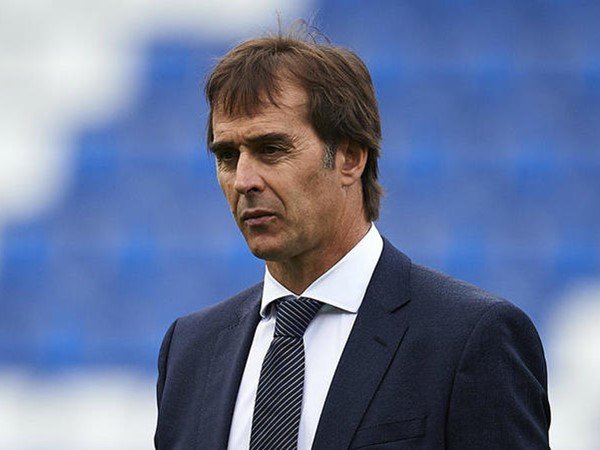 Essien: Lopetegui Bakal Dipecat Madrid Jika Tak Segera Dapat Hasil