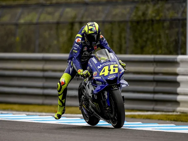 Kembali Dikalahkan Pebalap Satelit di Kualifikasi II MotoGP Jepang, Rossi Sesalkan Kesalahannya