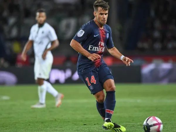 Soal Juan Bernat, Agen Serang Balik Presiden Bayern Munich