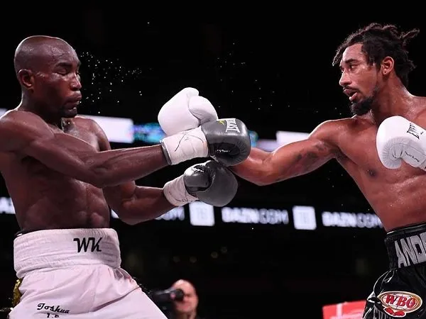 Taklukkan Kautondokwa, Andrade Juara Kelas Menengah WBO