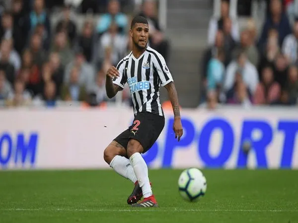 Newcastle Raih Hasil Buruk, DeAndre Yedlin Salahkan Pemain