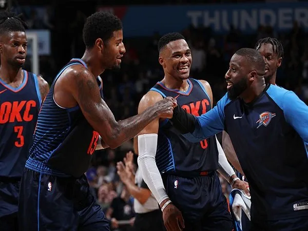 Kalahkan Suns, Thunder Petik Kemenangan Pertama Musim Ini