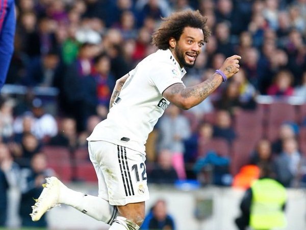 Juventus Pertimbangkan Tukar Marcelo dengan Sandro, Real Madrid Incar Bartra