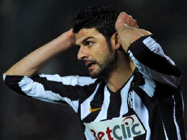 Terkait Mafia, Mantan Striker Juventus Divonis Penjara Dua Tahun