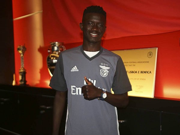 Manchester United Dan Barcelona Siap Bersaing Untuk Dapatkan Wonderkid Benfica Ini