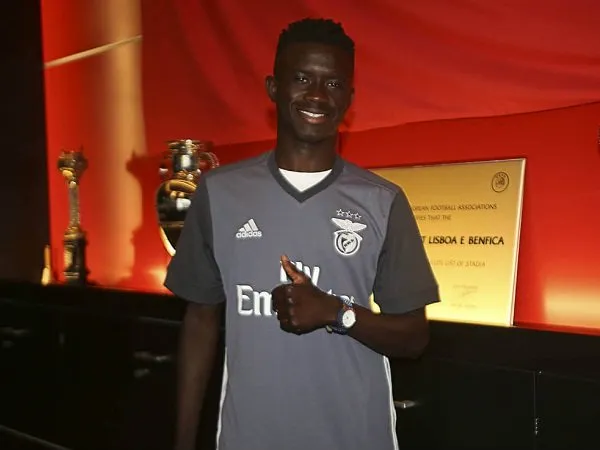 Manchester United Dan Barcelona Siap Bersaing Untuk Dapatkan Wonderkid Benfica Ini