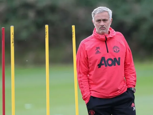 Mourinho Mulai Khawatir MU yang Kerap Telat Panas