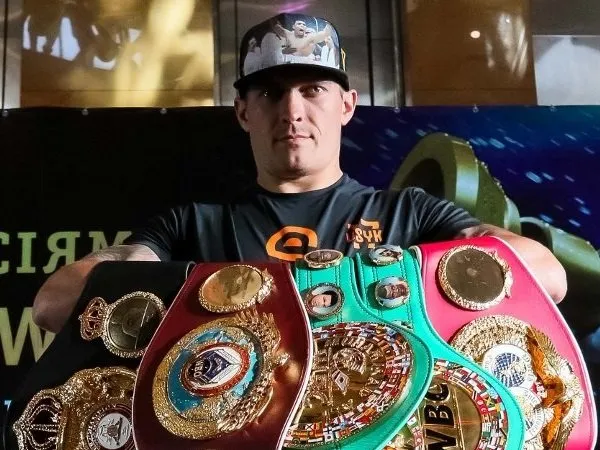 Bellew: Usyk Ancaman untuk Tinju Kelas Berat Dunia