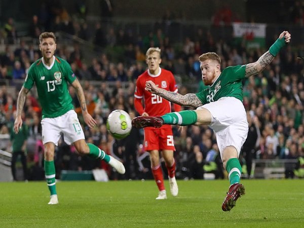 Soal Poppy, Martin O'Neill Akan Ajak Bicara James McClean