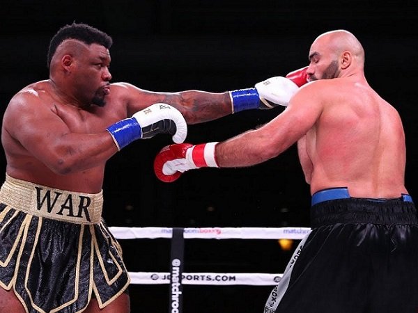 Miller Hanya Butuh 4 Ronde untuk Hentikan Dinu