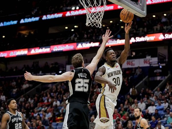 Julius Randle Moncer, Pelicans Bungkam Spurs