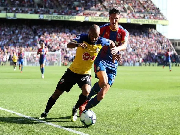 Nathan Redmond Komentari Reaksi Keras Charlie Austin