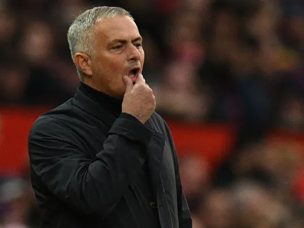 Ivanovic: Jangan Salahkan Mourinho Terus!'