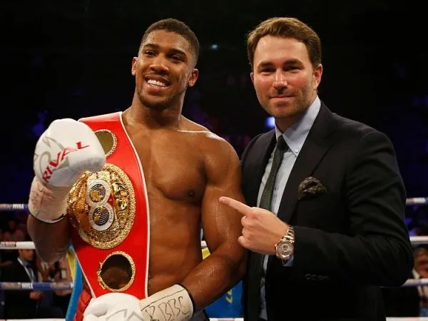 Hearn Berharap Bisa Sefera Sepakati Laga Wilder-Joshua