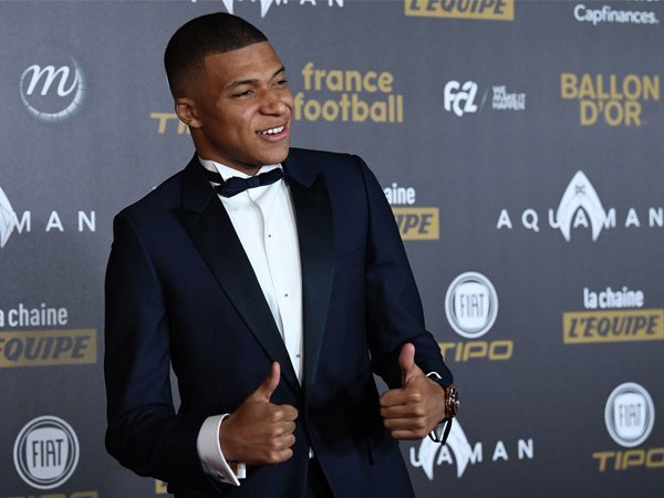 Sah! Mbappe Raih Kopa Trophy 2018