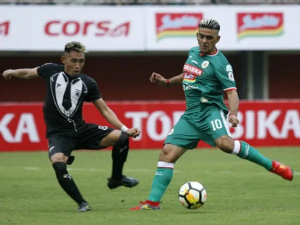 Injak Usia 42 Tahun, El Loco Yakin Bisa Bersaing di Liga 1