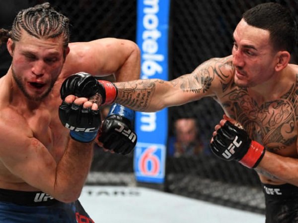 Holloway Menang TKO Atas Ortega di Ronde Keempat
