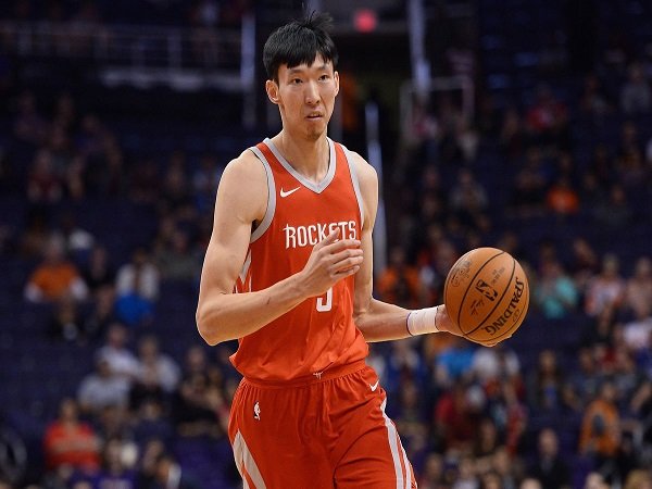 Rockets Sepakat Pisah Jalan Dengan Zhou Qi