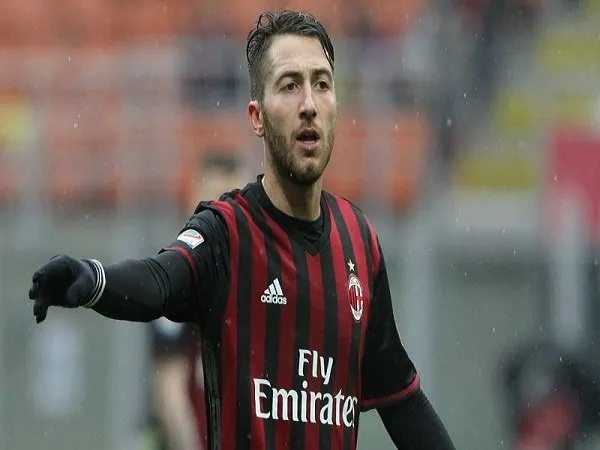 Andrea Bertolacci Perpanjang Daftar Cedera AC Milan
