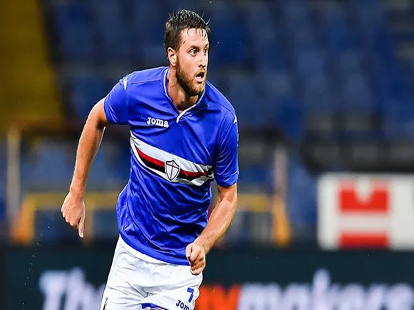 Cari Pelapis Marusic, Lazio Incar Bek Kanan Sampdoria