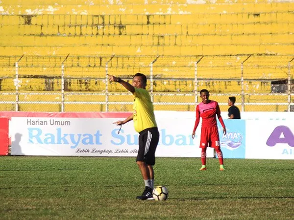 Dana Perbaikan Rumput Stadion H Agus Salim Capai Rp3 Miliar