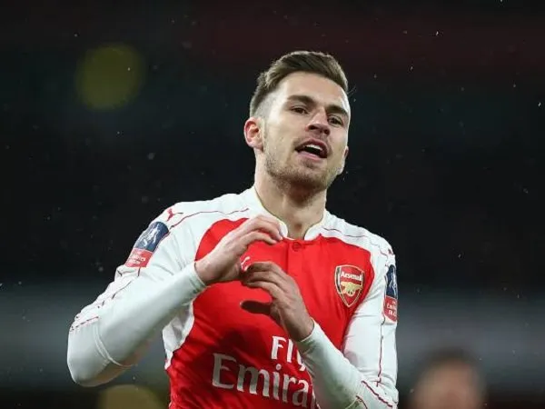 Real Madrid Pimpin Perburuan Aaron Ramsey Ketimbang Juventus?