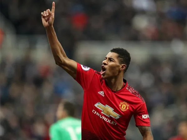 Solskjaer Puji Tendangan Bebas Rashford: Mirip Ronaldo!
