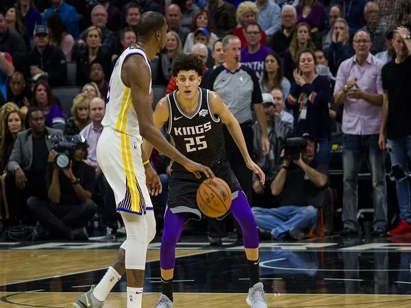 Pecah Rekor Warnai Kemenangan Golden State Warriors atas Sacramento Kings