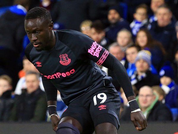 Everton Setuju Pinjamkan Oumar Niasse ke Cardiff