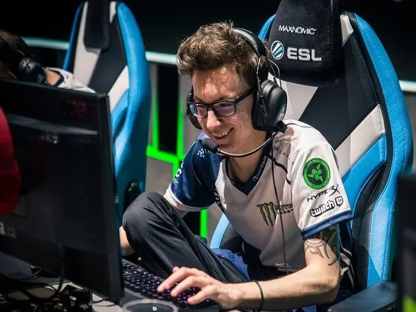 Kabar Buruk! Liquid Tanpa Miracle- di Babak Utama Chongqing Major