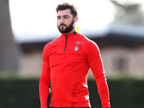 Manajer Southampton Buka Kemungkinan Lepas Charlie Austin