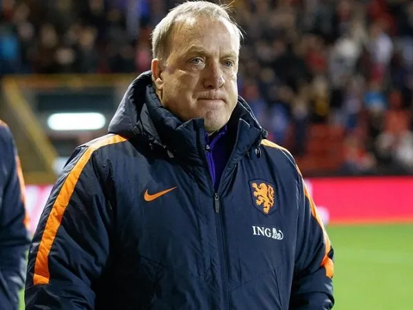Dick Advocaat Jadi Calon Kuat Pengganti Van Bronckhorst Di Feyenoord