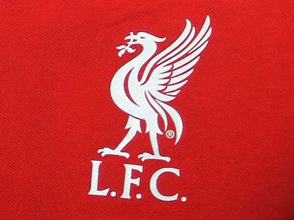 Menguntungkan, Liverpool Ingin Naikkan Nilai Kerjasama Jersey