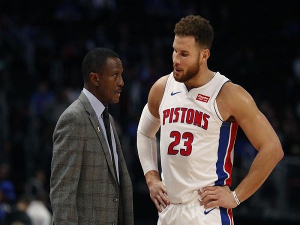 Dwane Casey Puji Permainan Blake Griffin