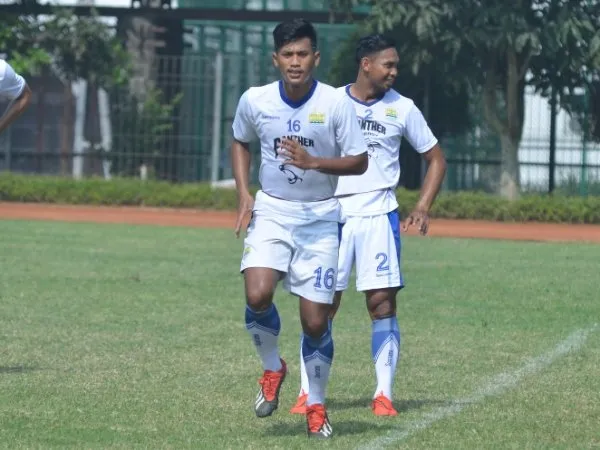 Indra Mustafa Nikmati Persaingan Ketat di Lini Belakang Persib