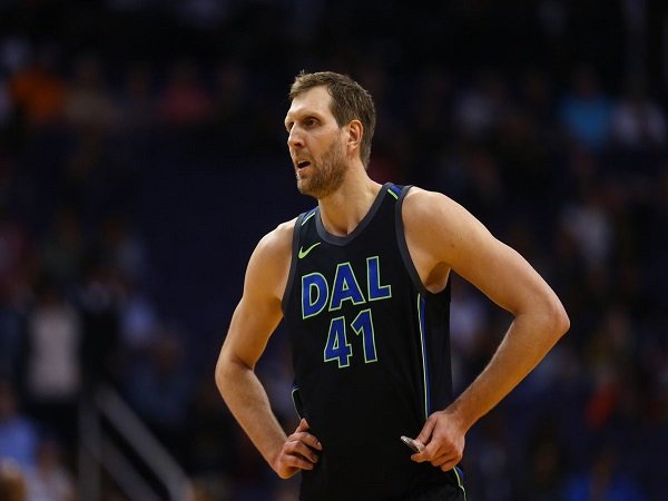 Dirk Nowitzki Selangkah Lagi Pecahkan Rekor Wilt Chamberlain