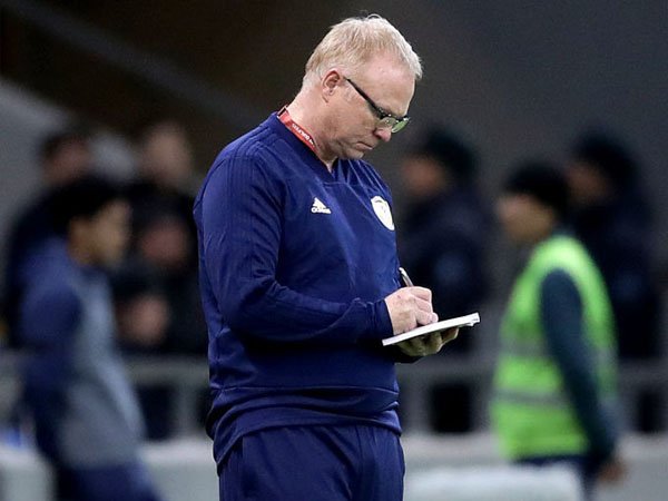 McLeish Komentari Kekalahan Memalukan Skotlandia dari Kazakhstan