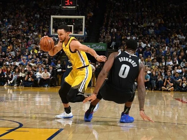 Stephen Curry Kembali, Warriors Bekuk Perlawanan Pistons