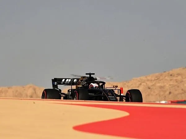 Hasil Tes Bahrain Hari Pertama: Grosjean Tercepat Sebelum Turun Hujan