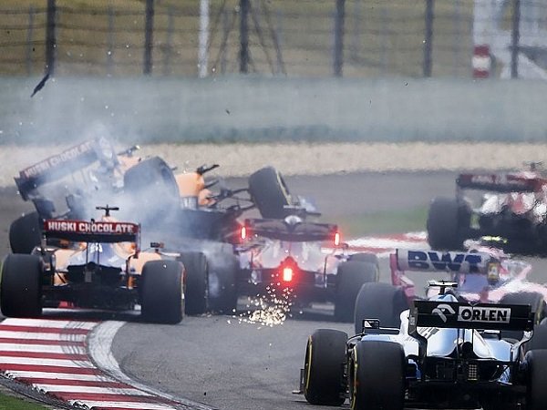 Tabrak Dua Mobil McLaren, Sainz Kritik Keras Tindakan Daniil Kvyat