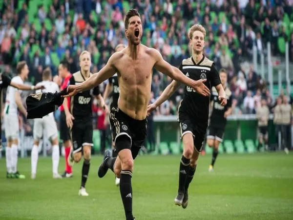 Tumbangkan Groningen 1-0, Ajax Pimpin Klasemen Eredivisie