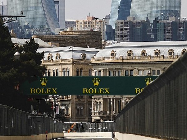 Sesi FP1 GP Azerbaijan Harus Berhenti Lebih Awal Akibat Insiden Penutup Drainase
