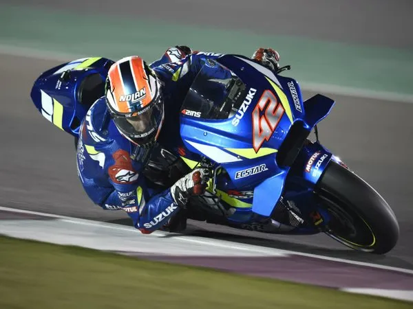 Bikin Kerusakan Pada Swingarm Motornya, Rins Minta Maaf Pada Suzuki