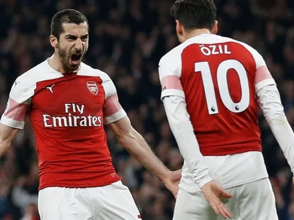Butuh Dana Tambahan, Arsenal Akan Lepas Ozil dan Mkhitaryan
