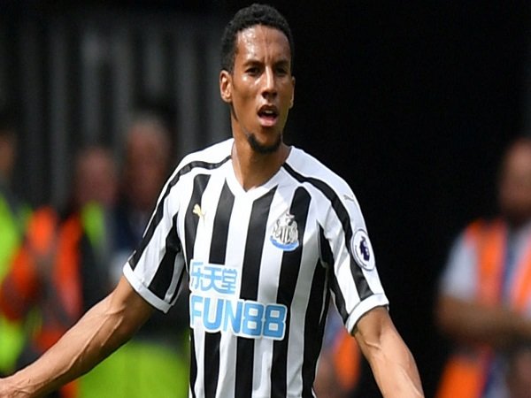 Demi Sang Putri, Isaac Hayden Siap Tinggalkan Newcastle