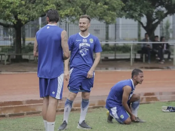 Dapat Sambutan Hangat, Mihelic Langsung Kerasan di Persib