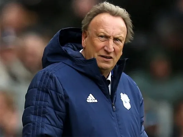 Tekad Warnock Permalukan MU di Pekan Terakhir Premier League