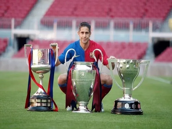 Mantan Pemain Barcelona Ditunjuk Sebagai Pelatih Baru Lyon